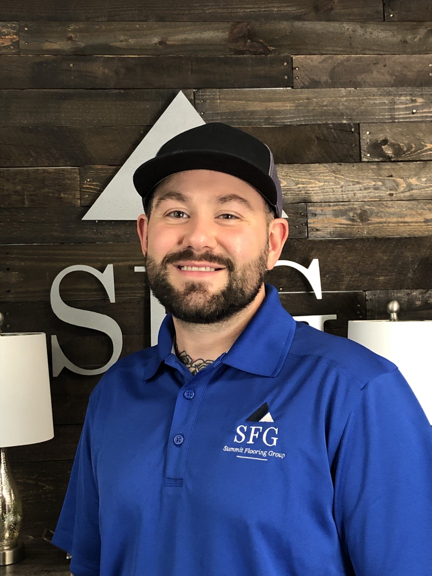 SUMMIT FLOORING GROUP LLC Employees